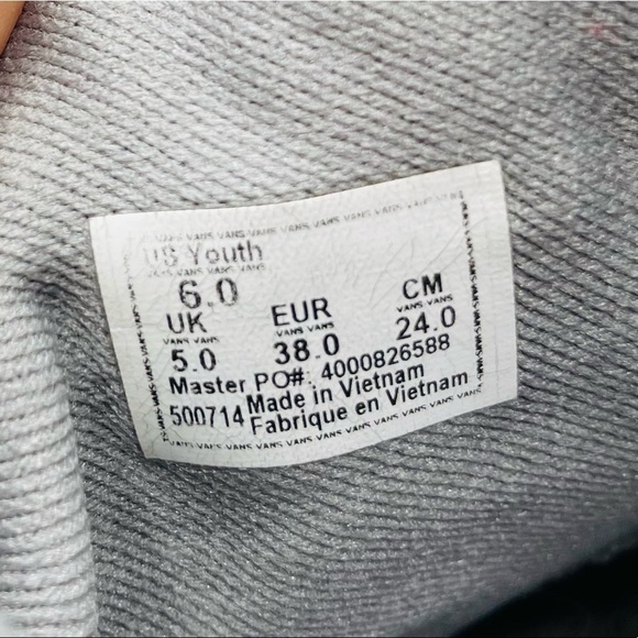 Vans Off the Wall Old Skool Sneakers in Grey Crosshatch with Grey Gum Bottoms - Picture 6 of 12